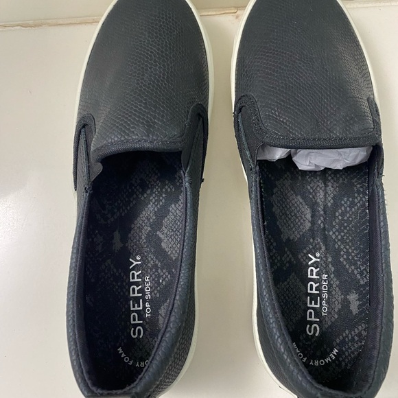 Women’s /Femmes Sperry Slip on shoe size 7 - Picture 2 of 7